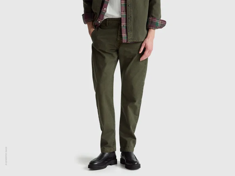 Straight-Fit-Chinos