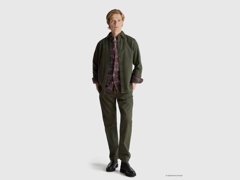 Straight-Fit-Chinos
