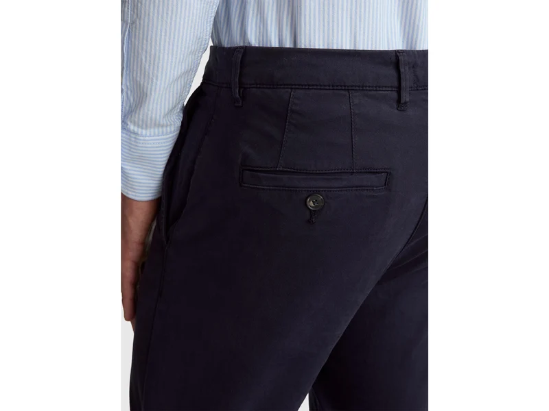 Dunkelblaue Chinos im Slim Fit