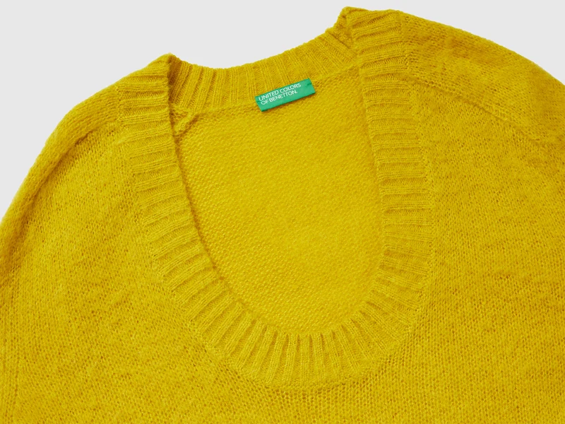 Warmer Pullover aus Mohairmischung
