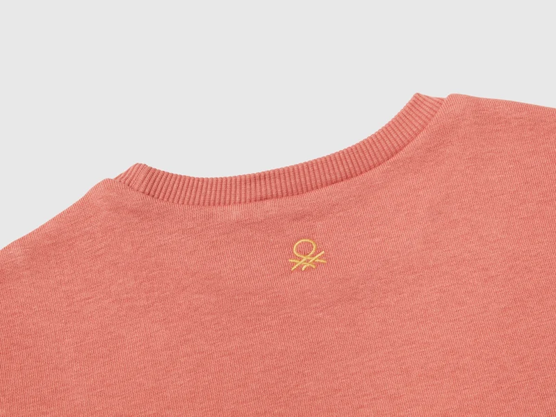 Warmer Sweater mit Patch