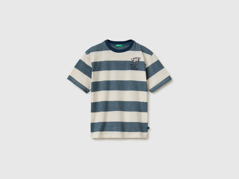 Übergroßes gestreiftes T-Shirt