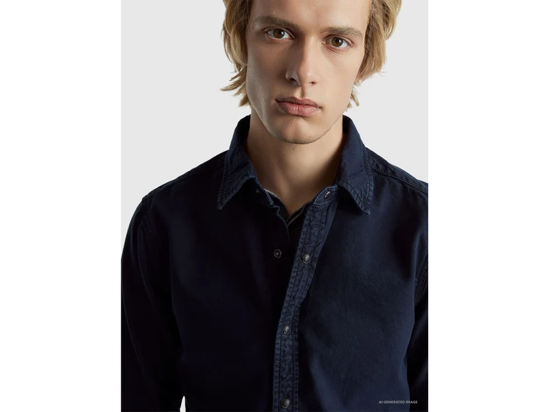 Slim Fit-Hemd aus 100 % Baumwolle