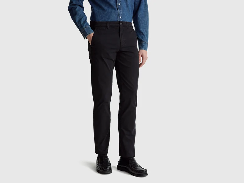 Schwarze Chinos im Slim Fit