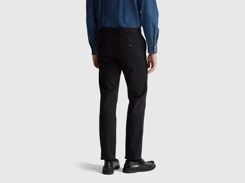 Schwarze Chinos im Slim Fit