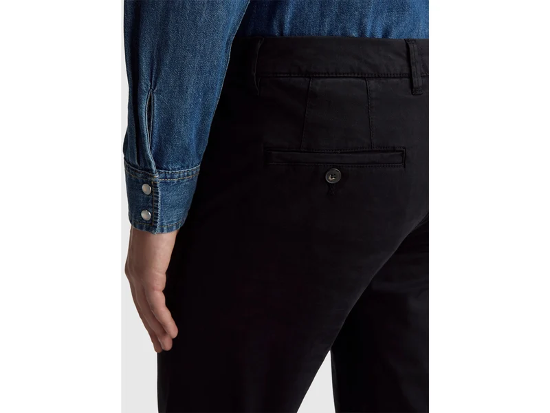 Schwarze Chinos im Slim Fit