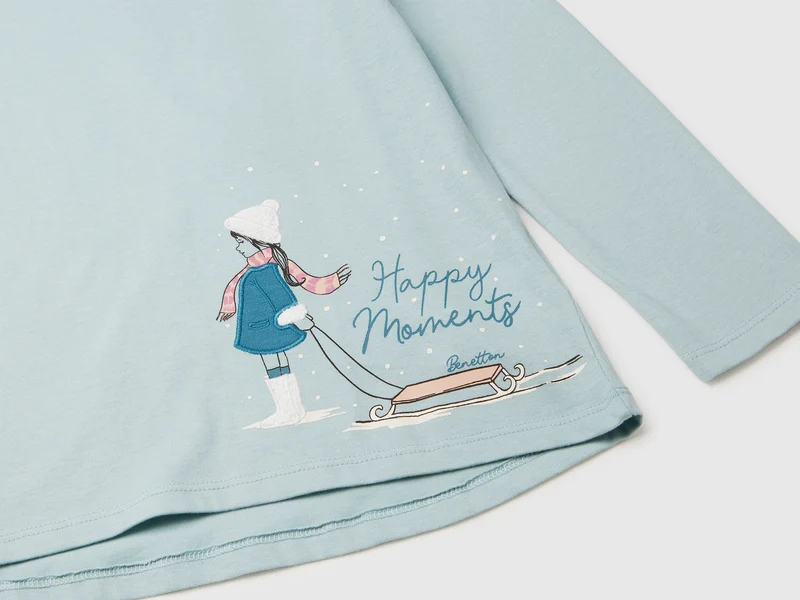 T-Shirt mit Aufdruck und Stickerei