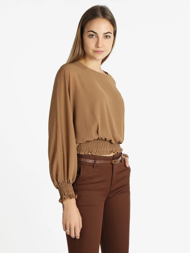 Blusa donna in voilè con maniche a pipistrello - cammello