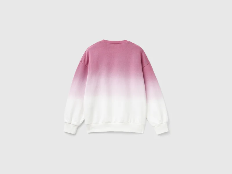 Sweater in Dip Dye mit Stickerei