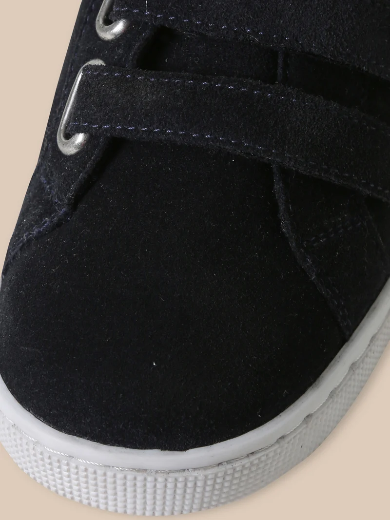 Jungen-Sneaker Low aus Veloursleder