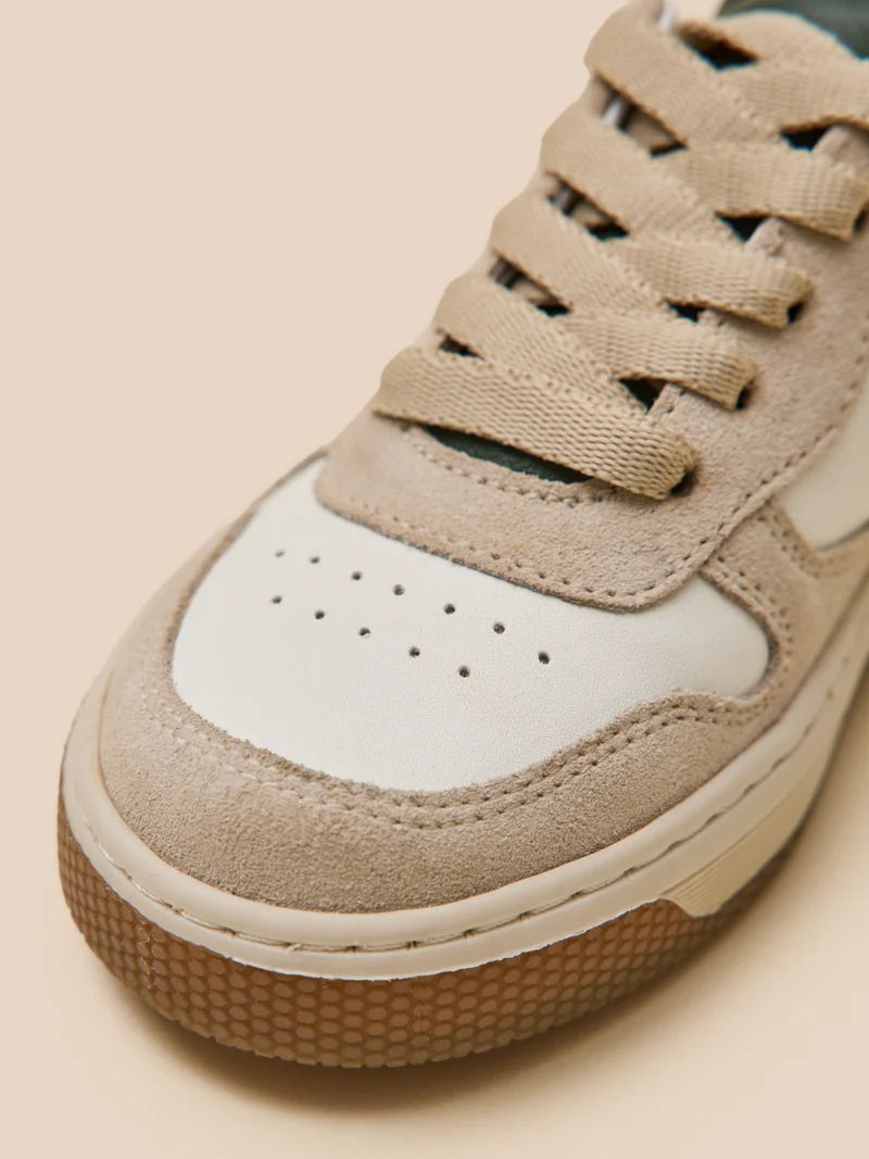 Jungen-Sneaker aus Leder, zweifarbig