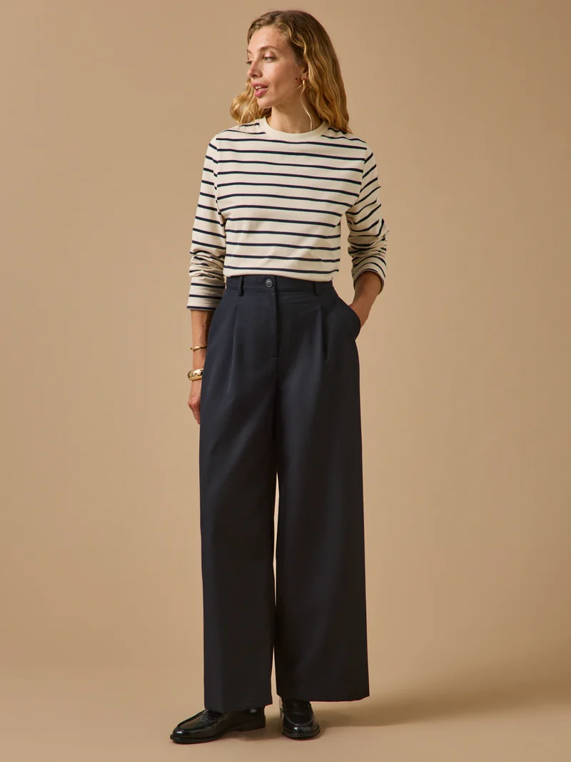 Damenhose Agnès mit weitem Bein