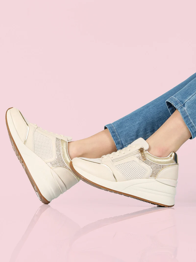 Sneakers donna casual con strass e zeppa - panna