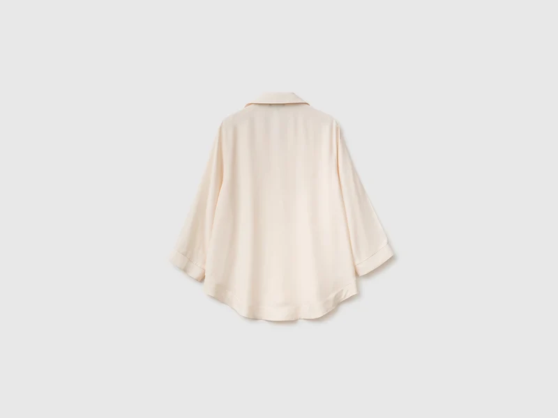 Bluse aus reiner Viskose