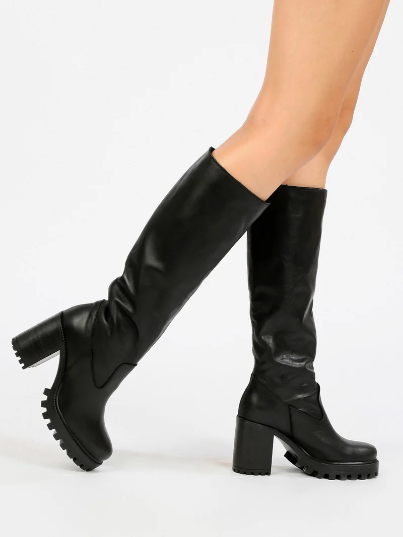 Stivali in pelle donna con tacco - nero