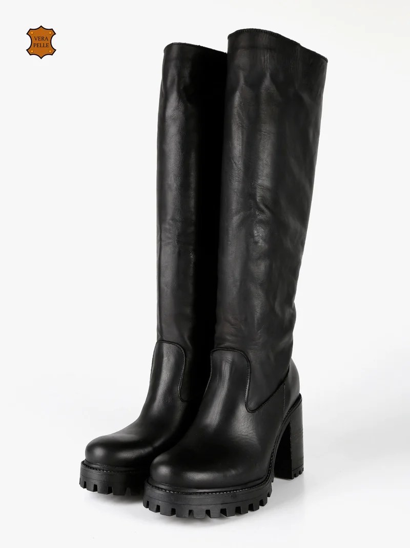 Stivali in pelle donna con tacco - nero