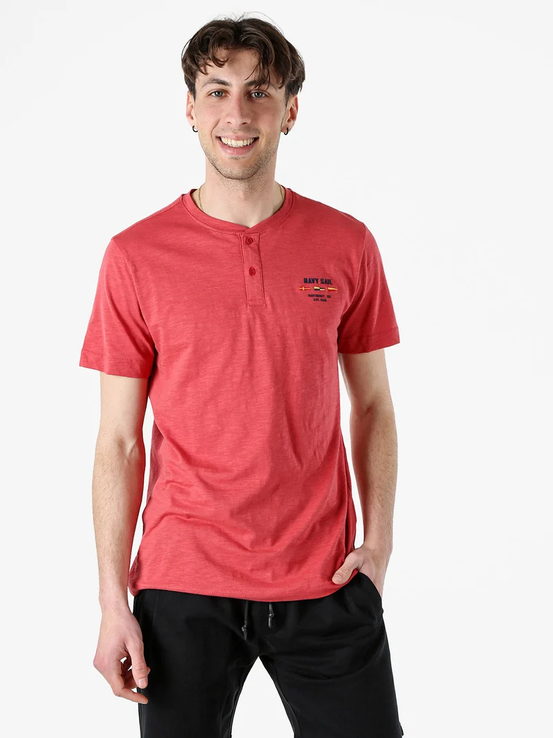 T-shirt da uomo in cotone con bottoni - corallo