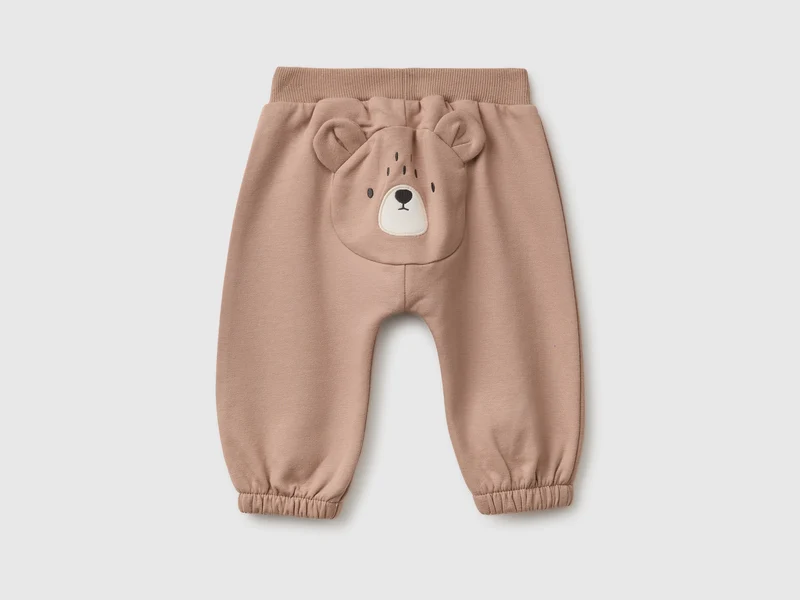 Jogginghose mit Tiermotiv auf der Rückseite