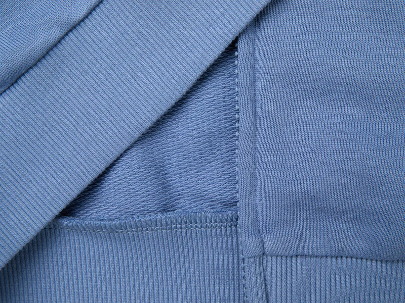 Sweatshirt mit Reißverschluss aus 100 % Baumwolle