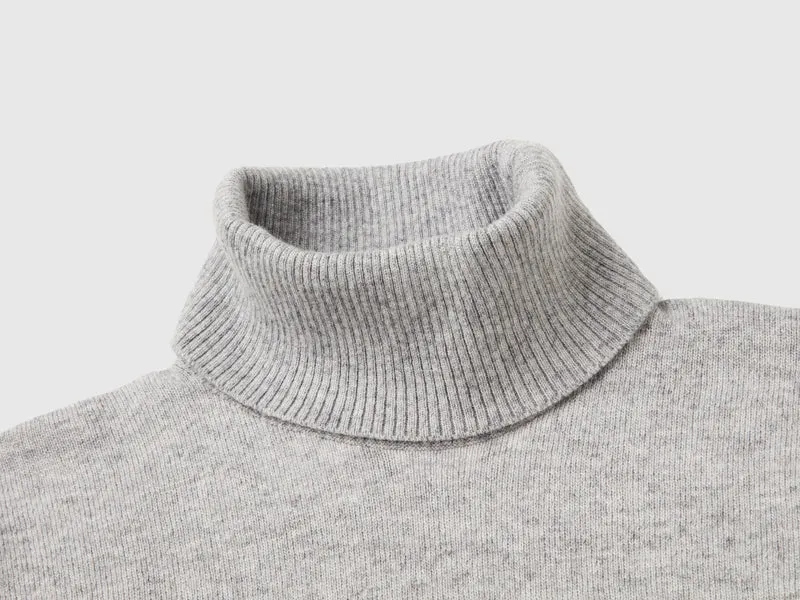 Rollkragenpullover aus Mischwolle und Cashmere