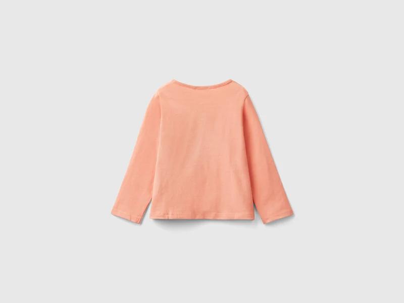 T-Shirt mit Applikationen mit Blütenblatteffekt