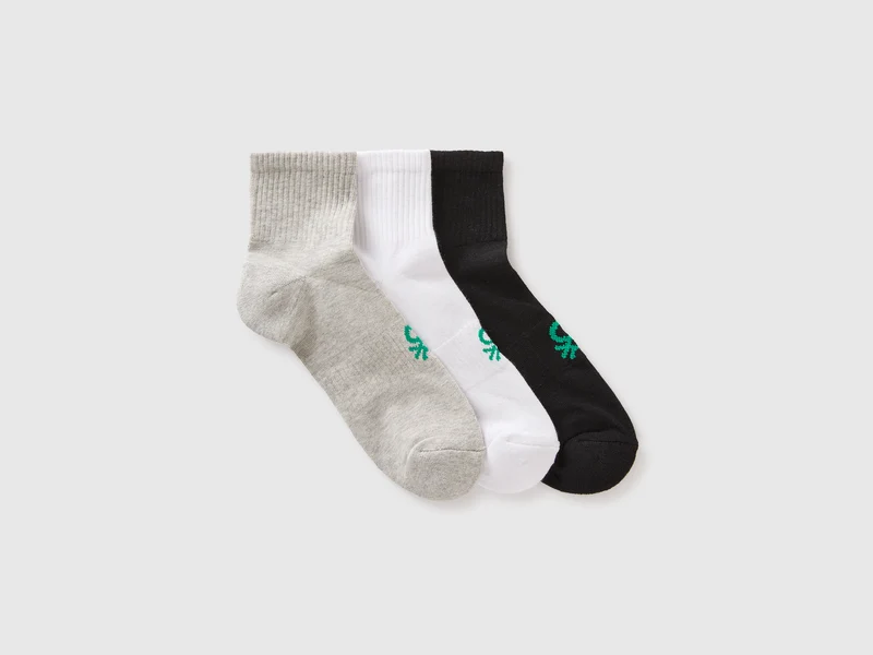 Drei kurze Frotteesocken