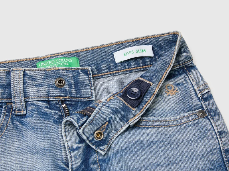 Slim-Fit-Jeans