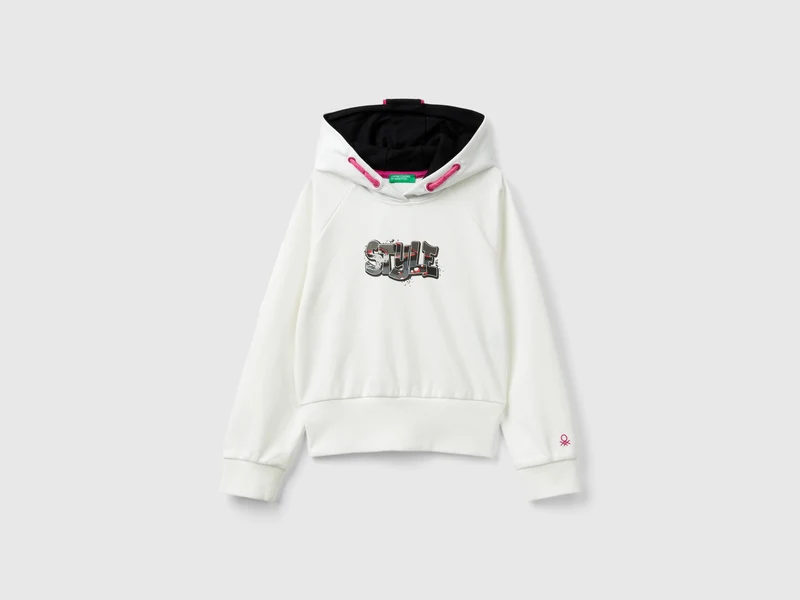 Sweater mit Druck und Kapuze