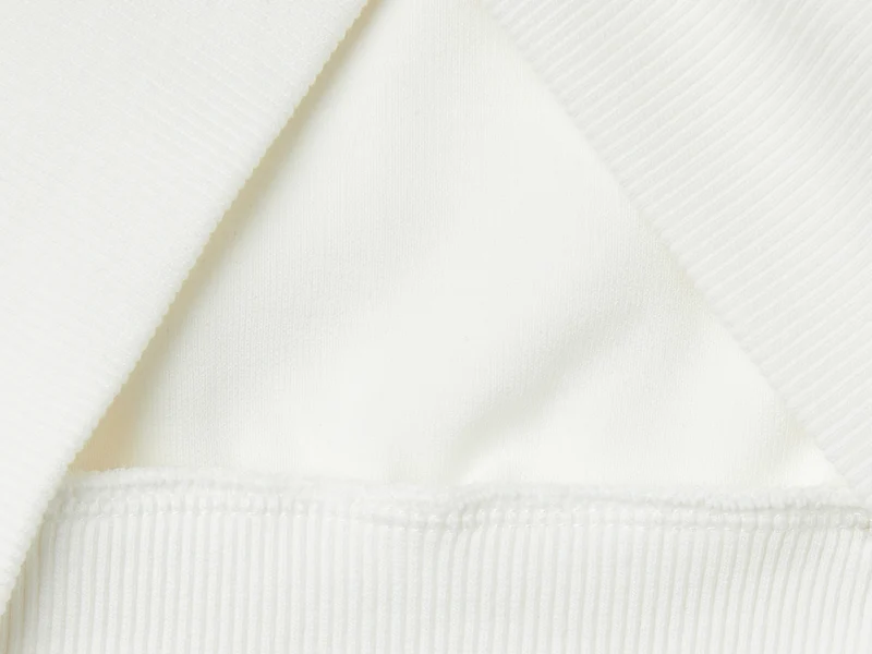 Sweater mit Druck und Kapuze