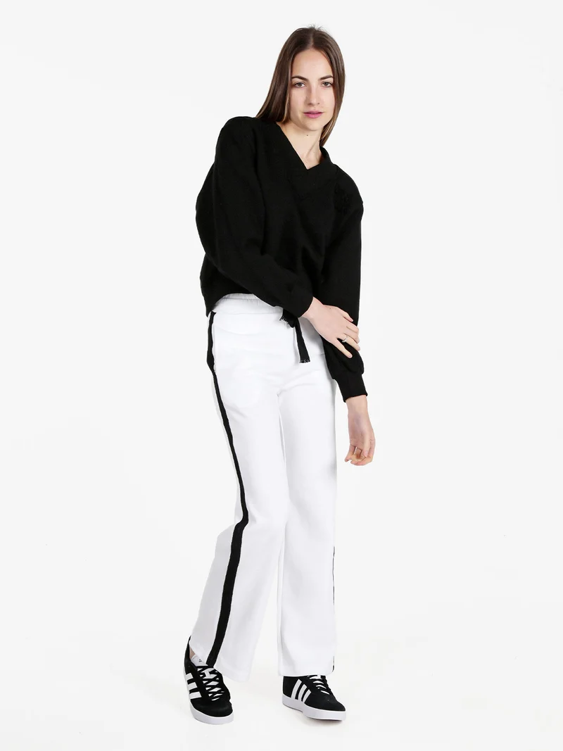Felpa cropped da donna con scollo a V - nero