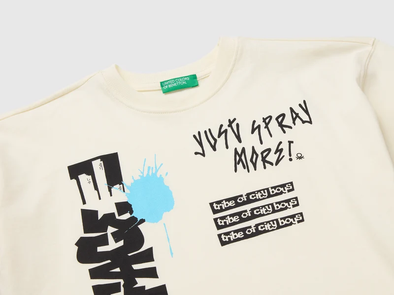 T-Shirt mit Vorder- und Rückendruck