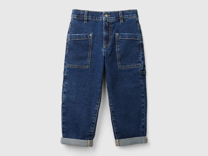 Jeans aus recycelter Baumwollmischung