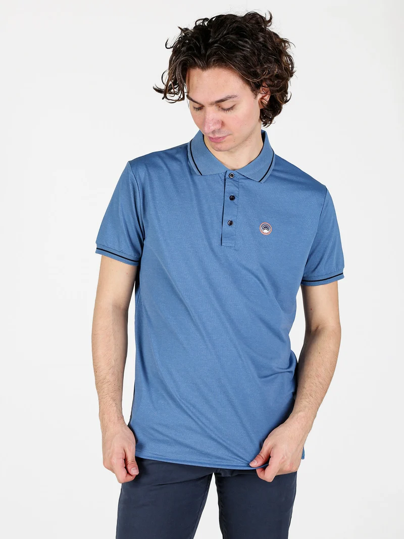 Polo da uomo a maniche corte in tessuto tecnico - blu