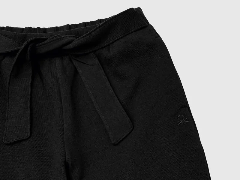 Sweatstoffhose mit Schärpe
