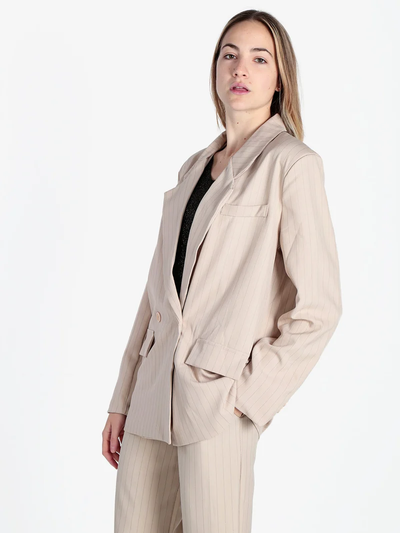 Blazer donna gessato con chiusura a doppio petto - beige