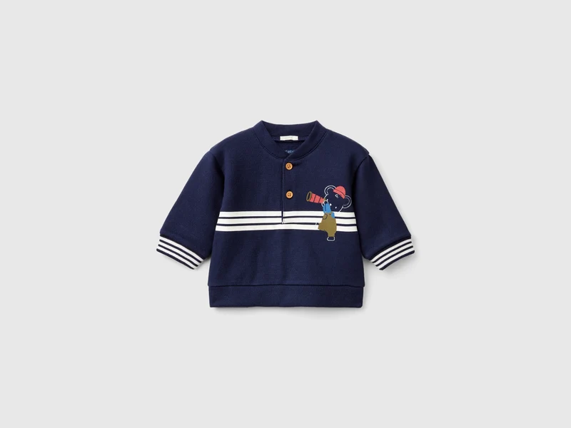 Sweater mit Tierchendruck