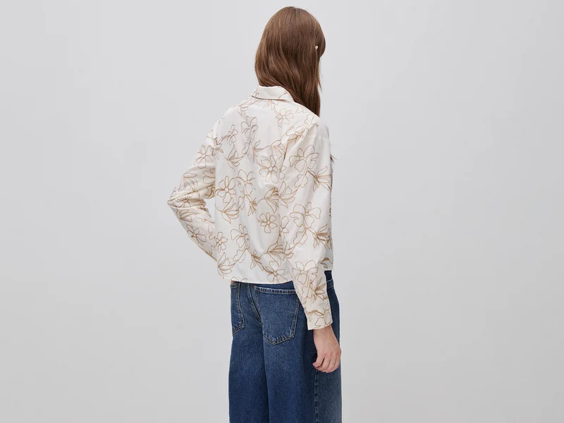 Bestickte Bluse aus 100% Baumwolle