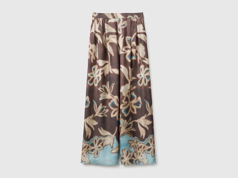 Weite Hose mit Blumenprint