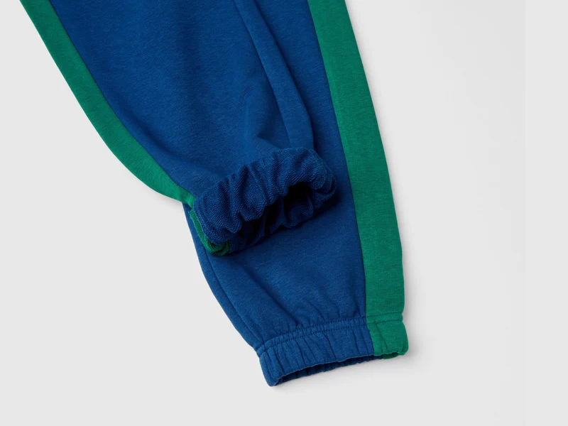 Sweatstoffhose mit Bandstreifen