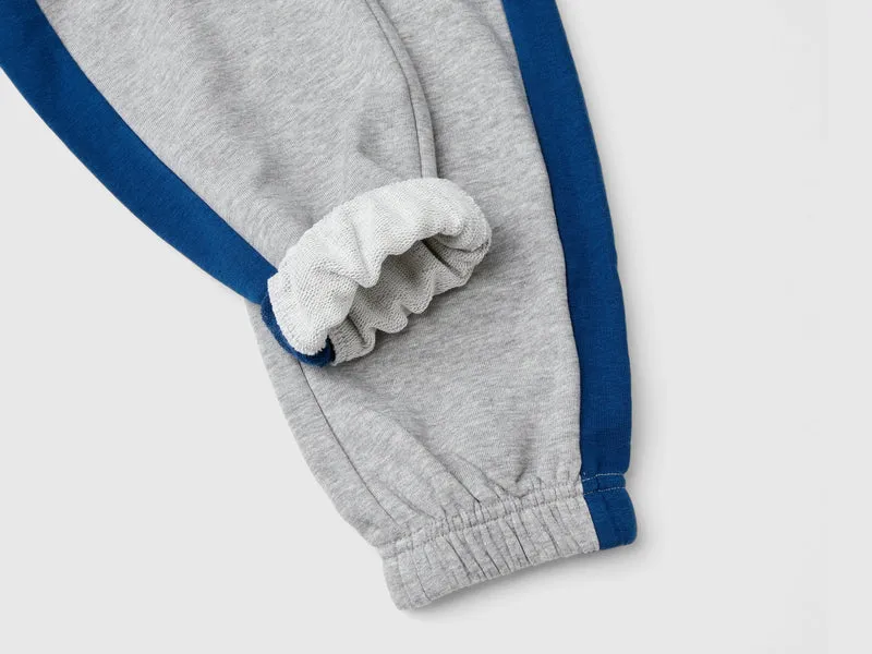 Sweatstoffhose mit Bandstreifen