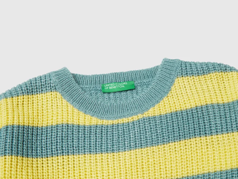 Gestreifter Pullover