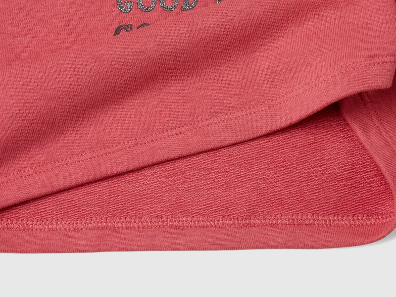 Sweater mit Glitzerdruck