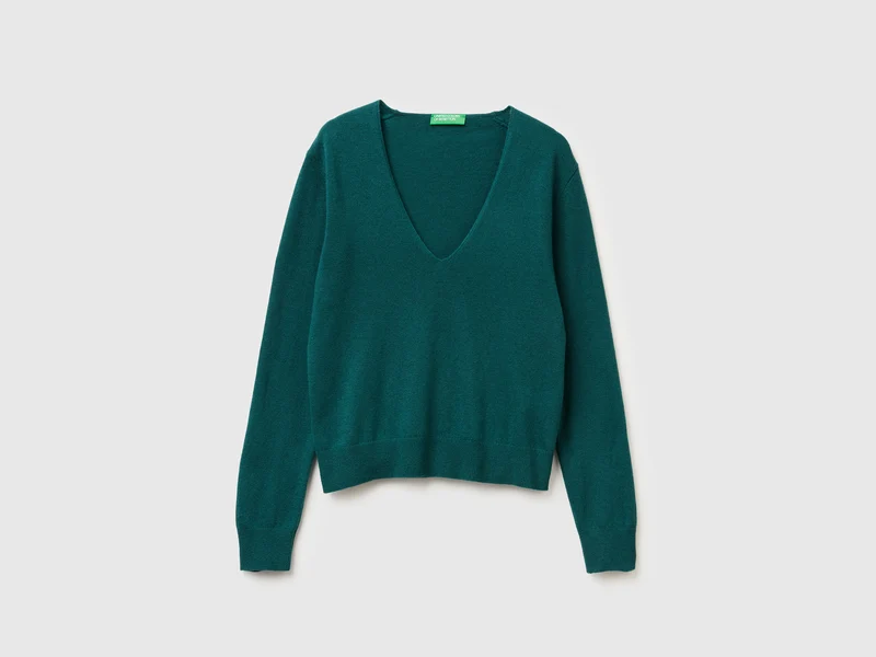 Grüner Pullover mit V-Ausschnitt aus reiner Merinowolle