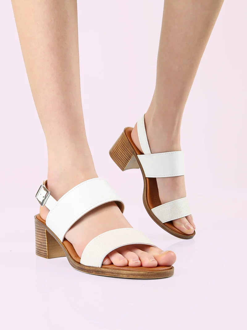 Sandali da donna con tacco largo - bianco