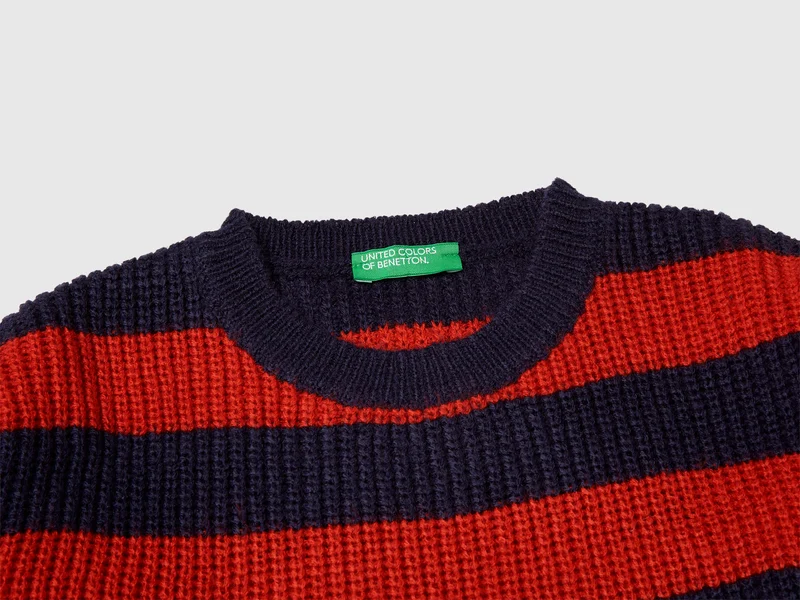 Gestreifter Pullover