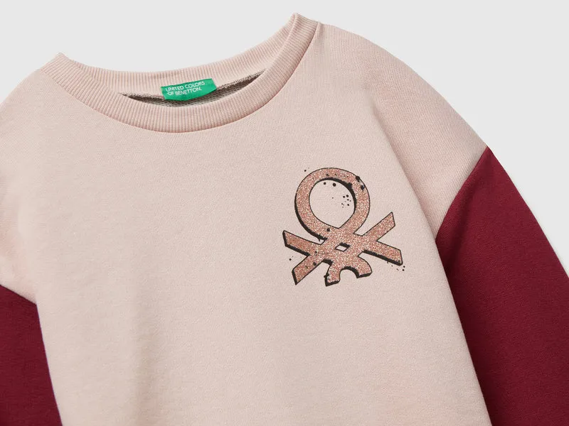 Sweatshirt mit glitzerndem Logo-Print
