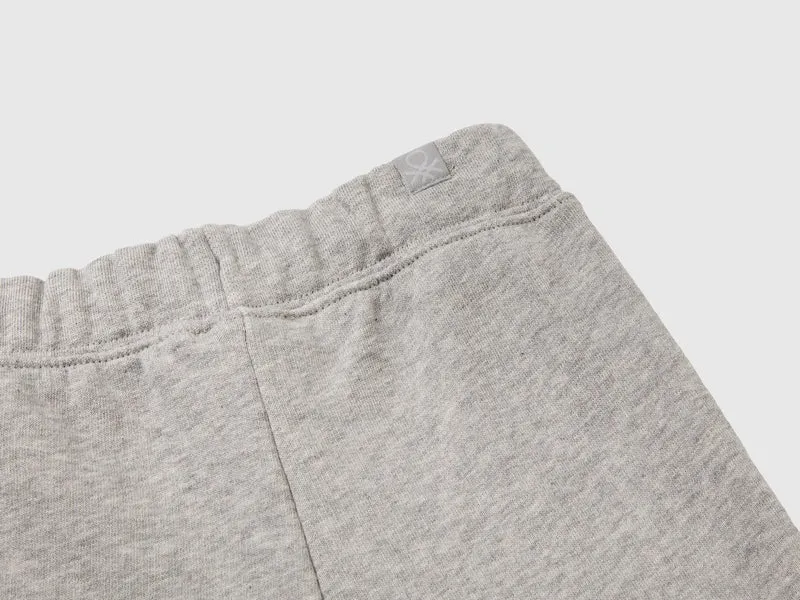 Sweatshirt-Jogginghose mit normaler Passform