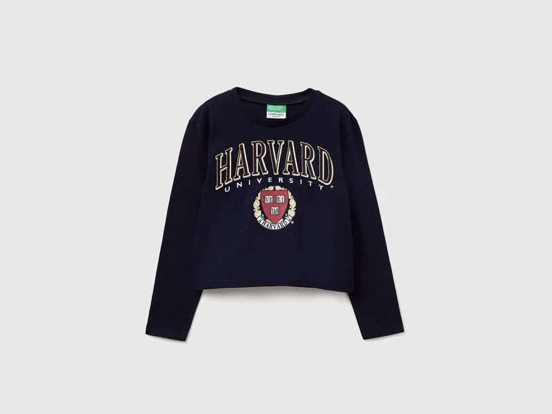 T-Shirt mit kastiger Passform ©Harvard University