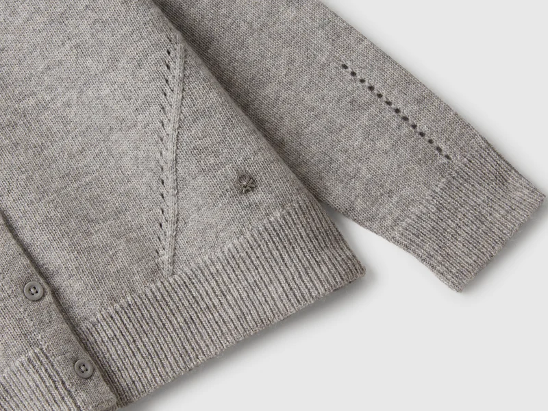 Strickjacke aus Viskosemischung