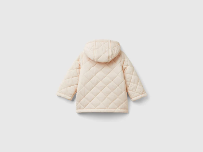 Wattierte Jacke mit Steppnähten und Kapuze